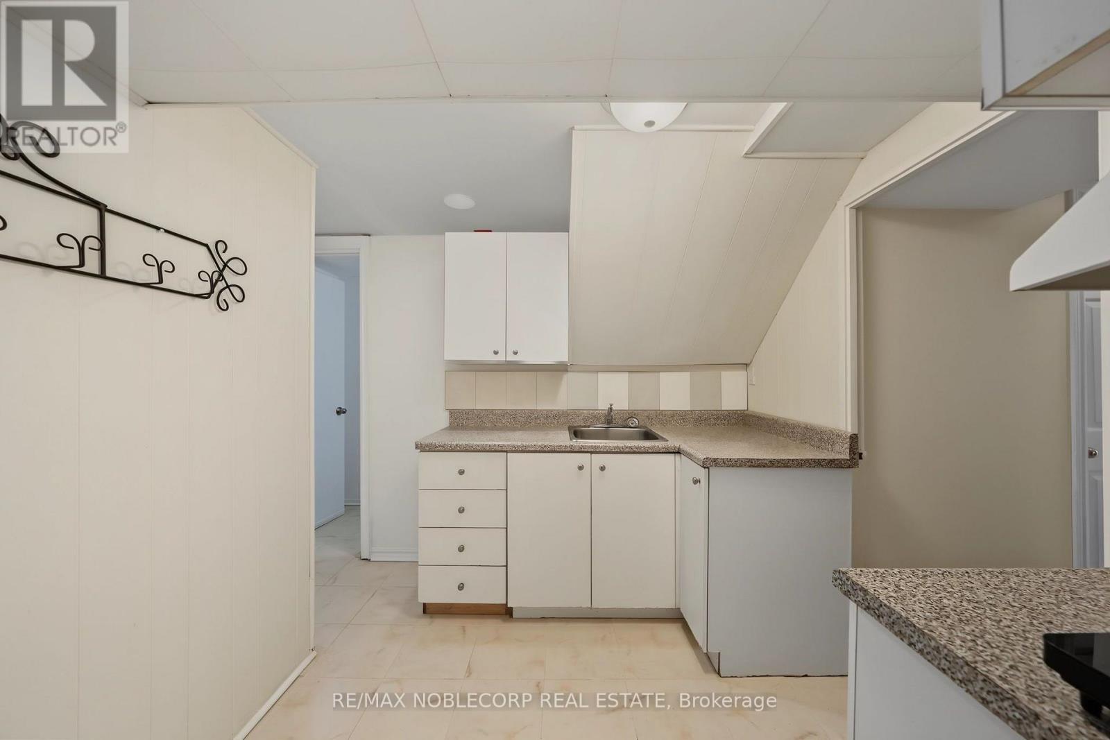 166 COLLINGS AVENUE - Image 22