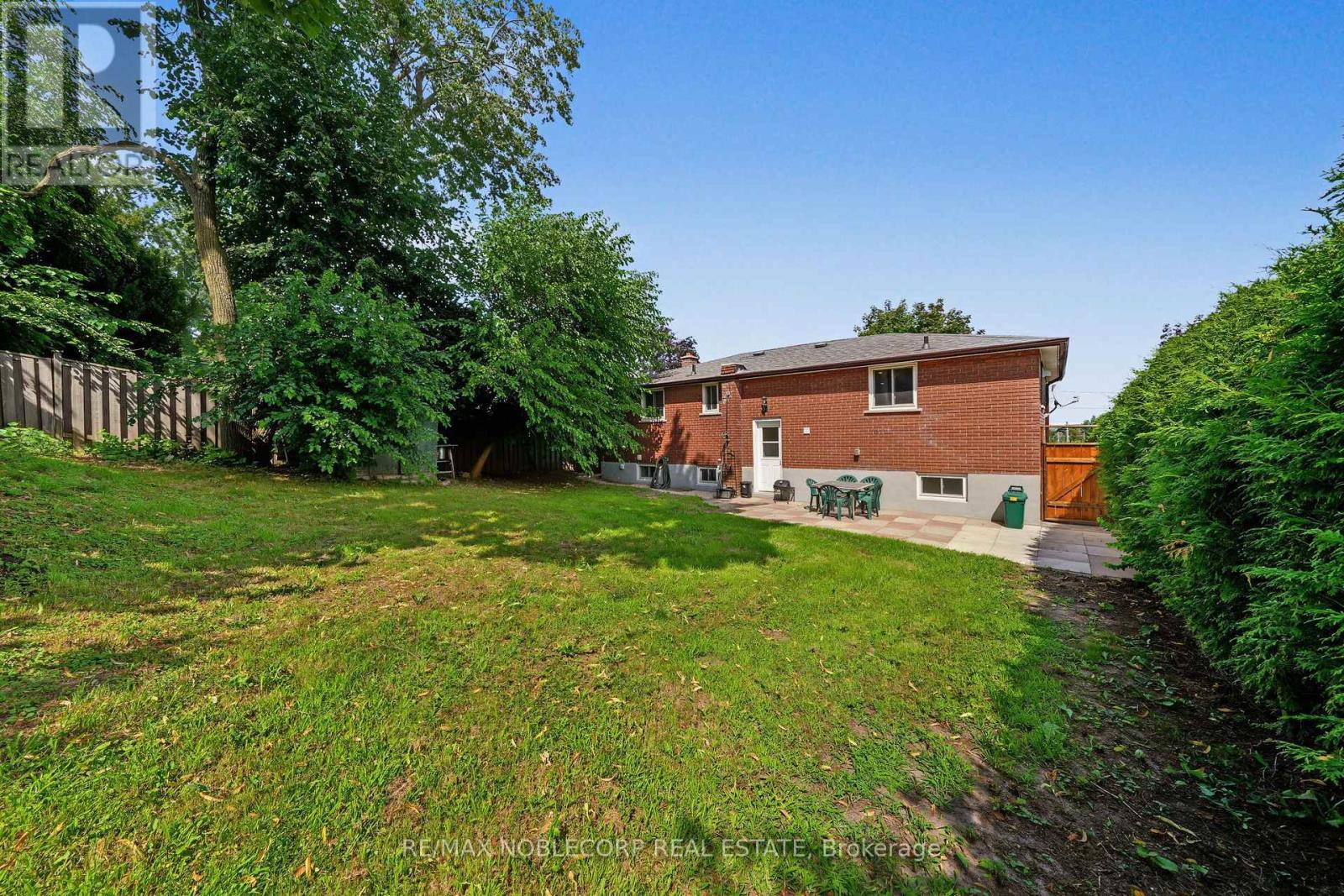 166 COLLINGS AVENUE - Image 29