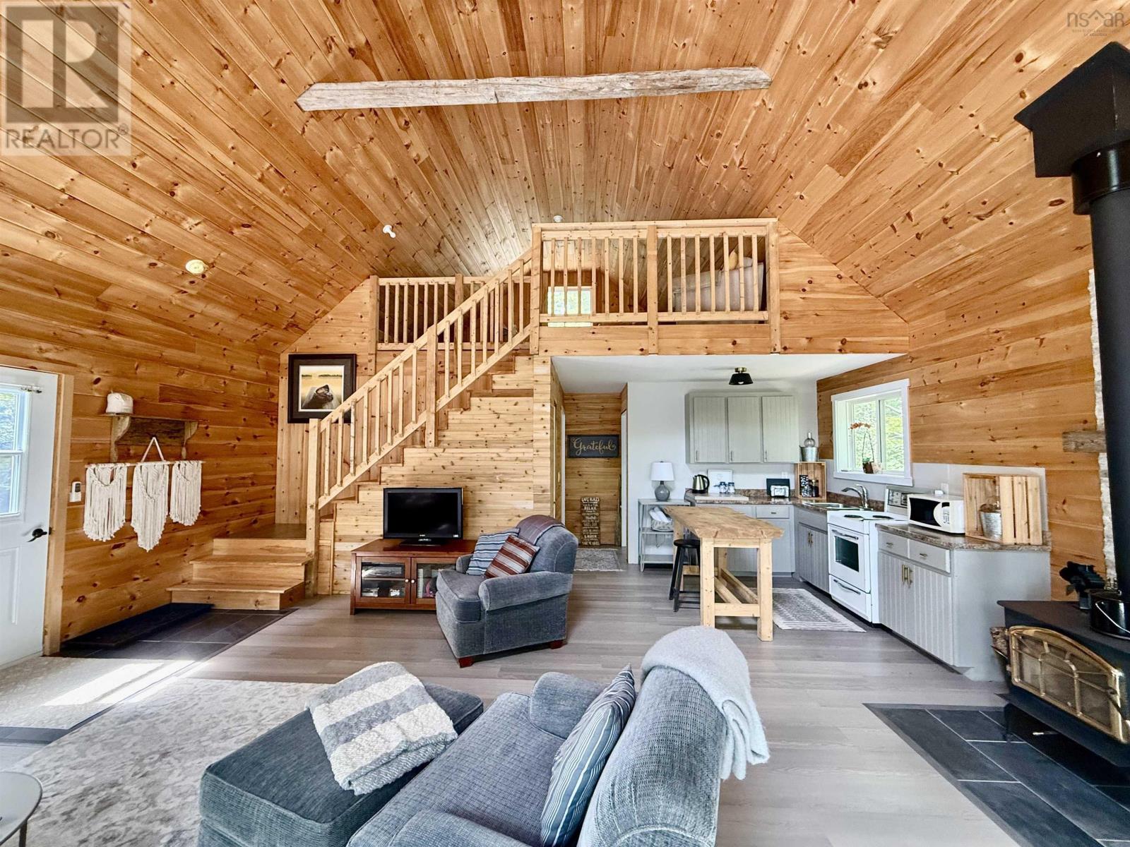 297 Albion Drive - 7