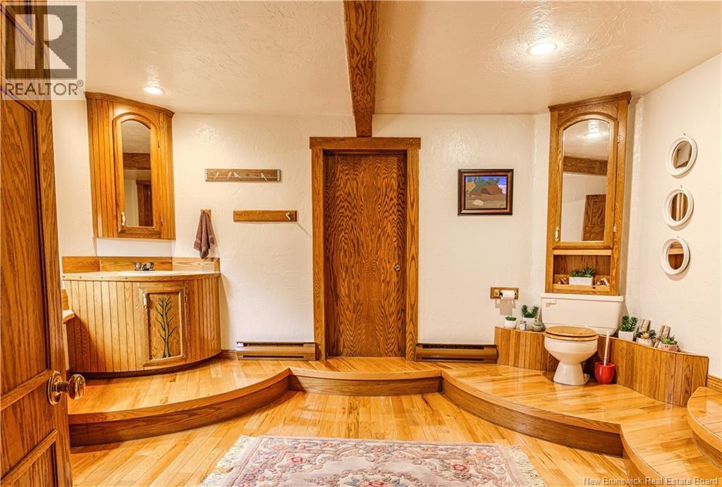 60 White Settlement Road - Image 13