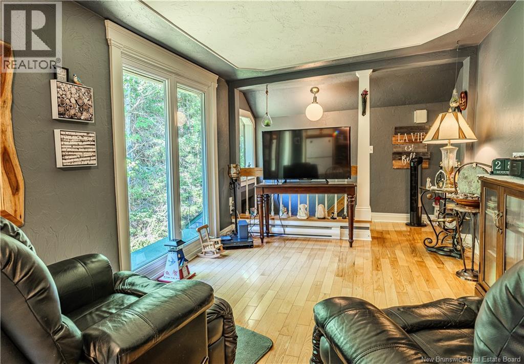 60 White Settlement Road - 28