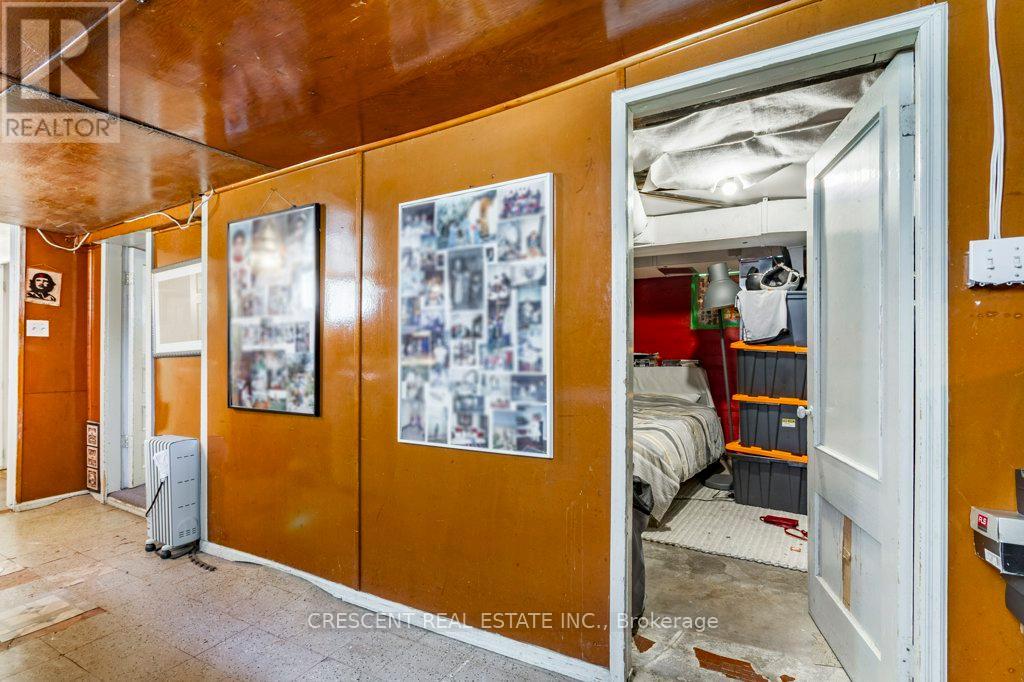 982 BRIAR HILL AVENUE - Image 25