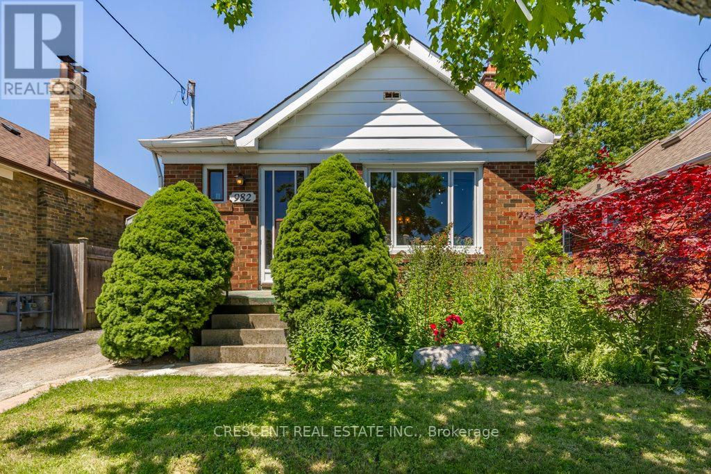 982 BRIAR HILL AVENUE - Image 4