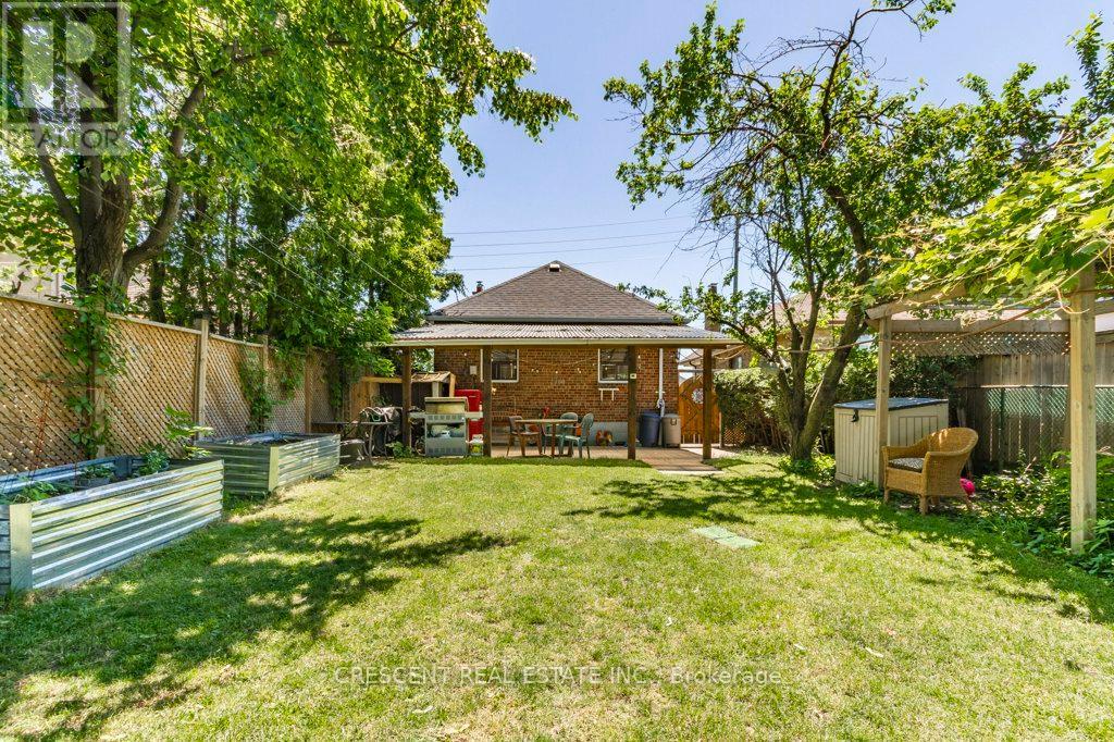982 BRIAR HILL AVENUE - Image 44