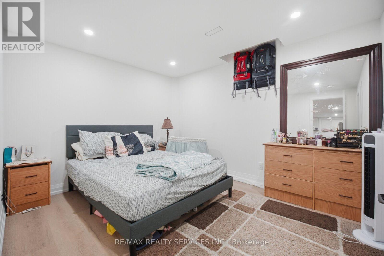 79 CEDARHOLME AVENUE - Image 37