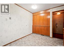 3326 4th Avenue N, Regina, SK S4R0V6 Photo 12