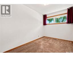 3326 4th Avenue N, Regina, SK S4R0V6 Photo 16