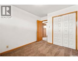 3326 4th Avenue N, Regina, SK S4R0V6 Photo 25