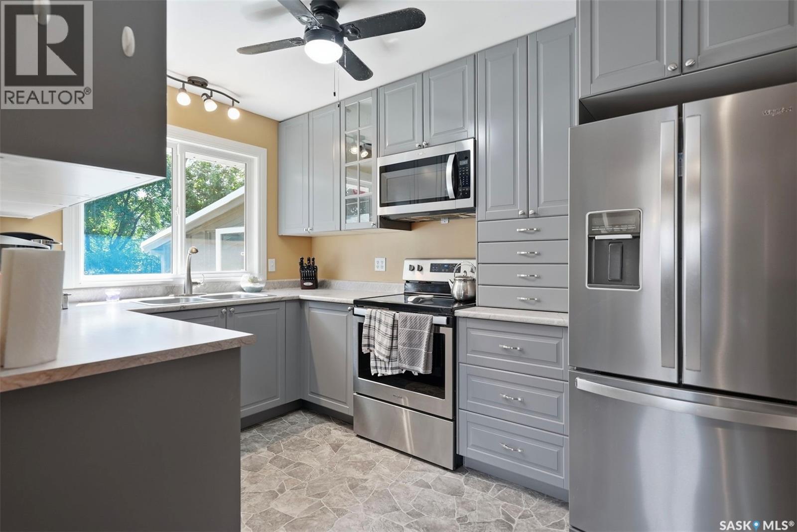 767 22nd STREET E - 11
