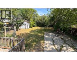647 Robinson Street, Regina, SK S4T2L9 Photo 18