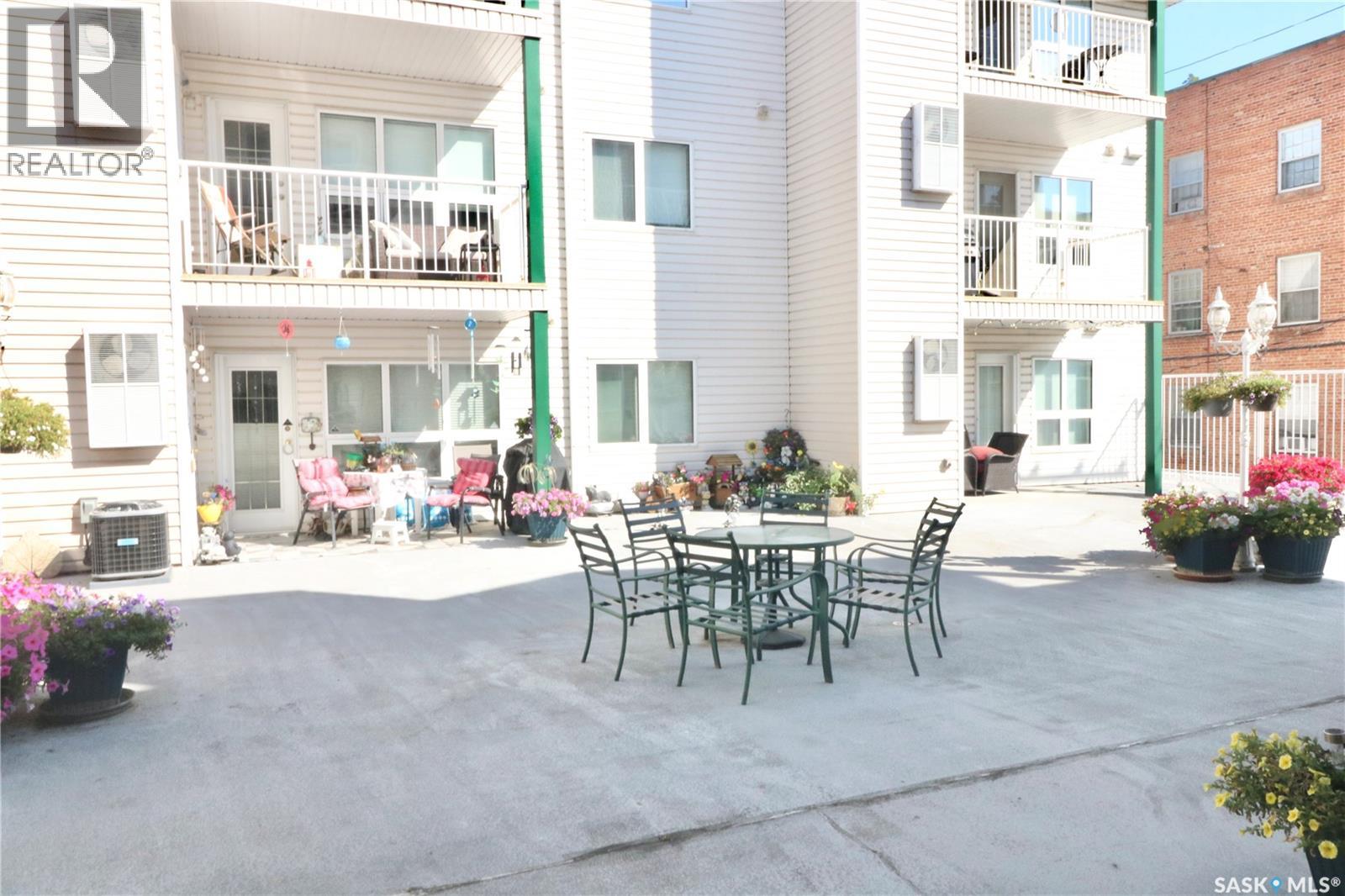 #209 2203 ANGUS STREET - Image 5