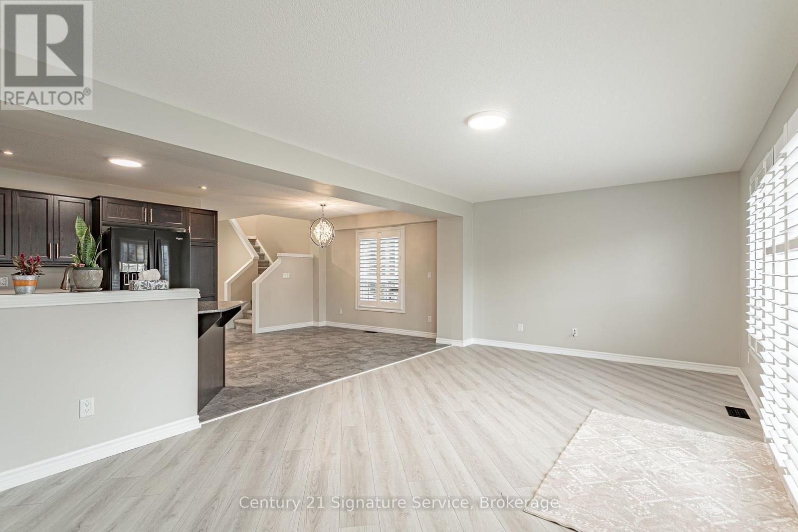 27 FREER DRIVE - Image 13