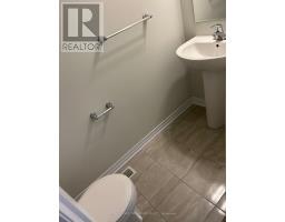 Bathroom - 135 - 25 Isherwood Avenue, Cambridge, ON N1R0E2 Photo 6