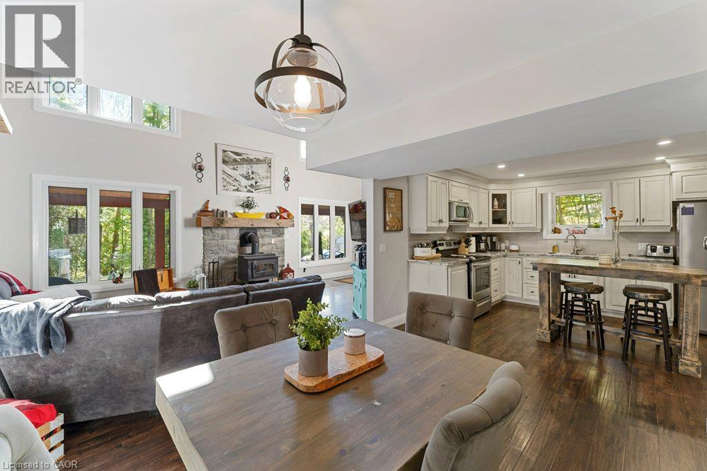 8 15TH Avenue - 14