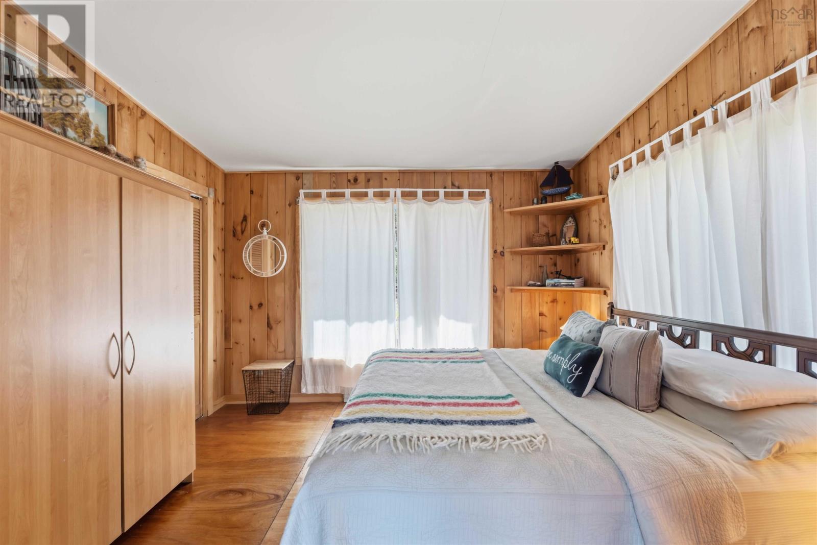 566 Lakeland Drive - Image 31