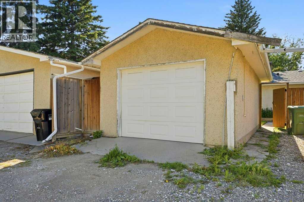 2415 Vista Crescent NE - 46