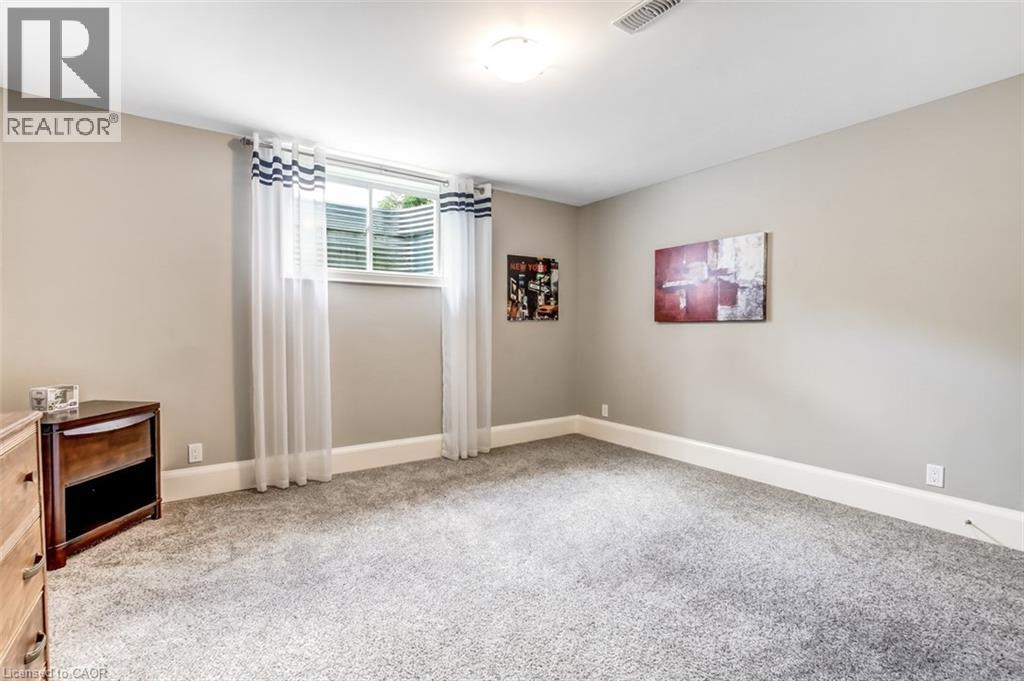 59 DECOU Road - Image 32