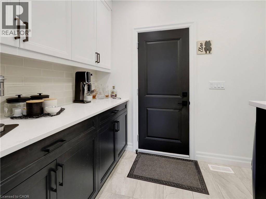 #11 68 CEDAR Street - Image 17