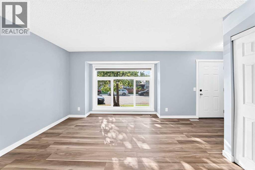 77 Martinbrook Road NE - 15
