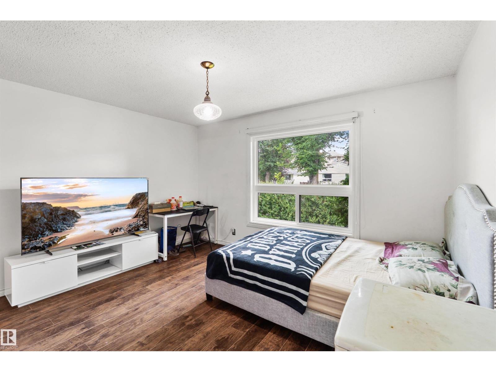 8723 81 AV NW - Image 10