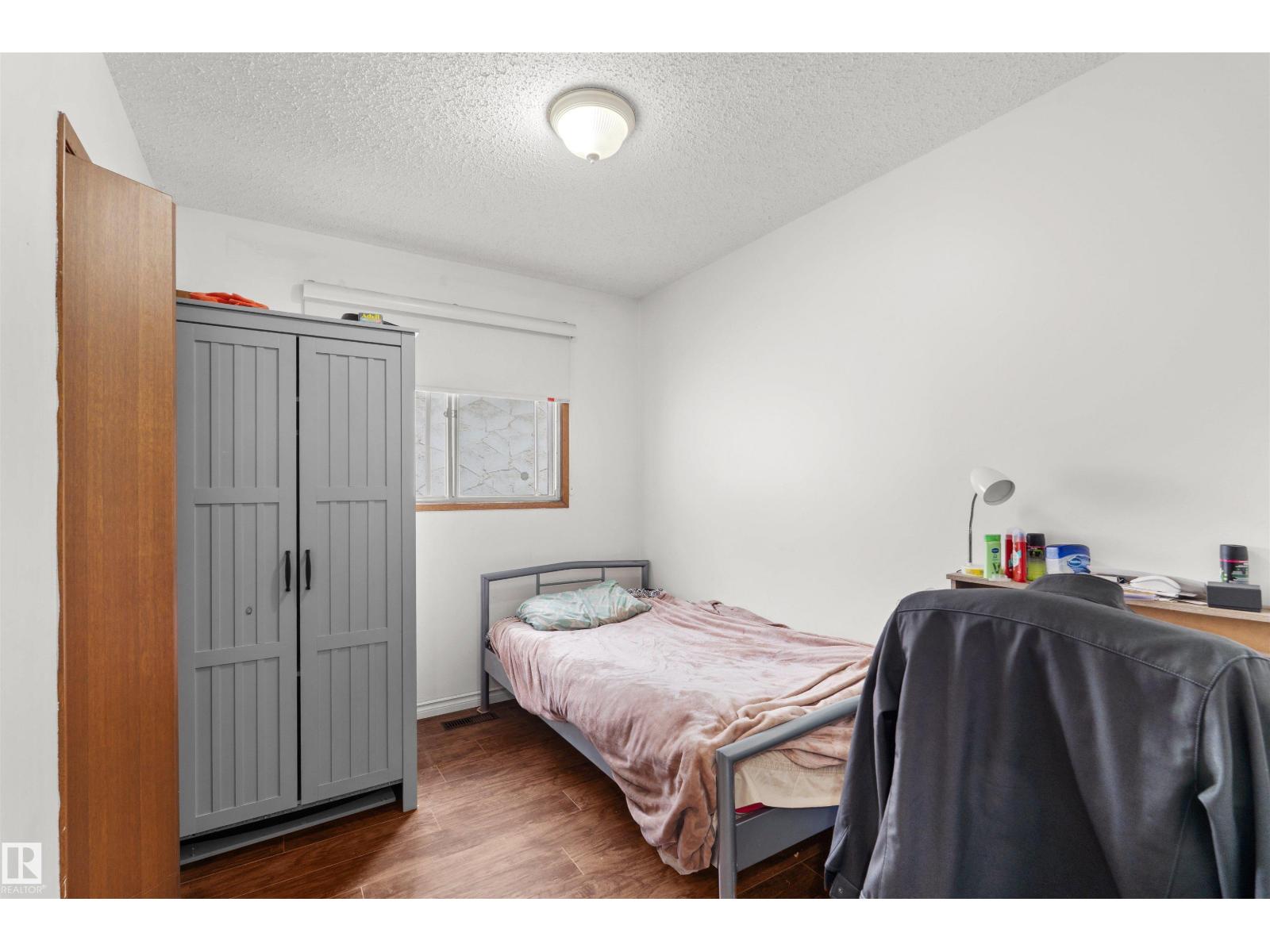 8723 81 AV NW - Image 12