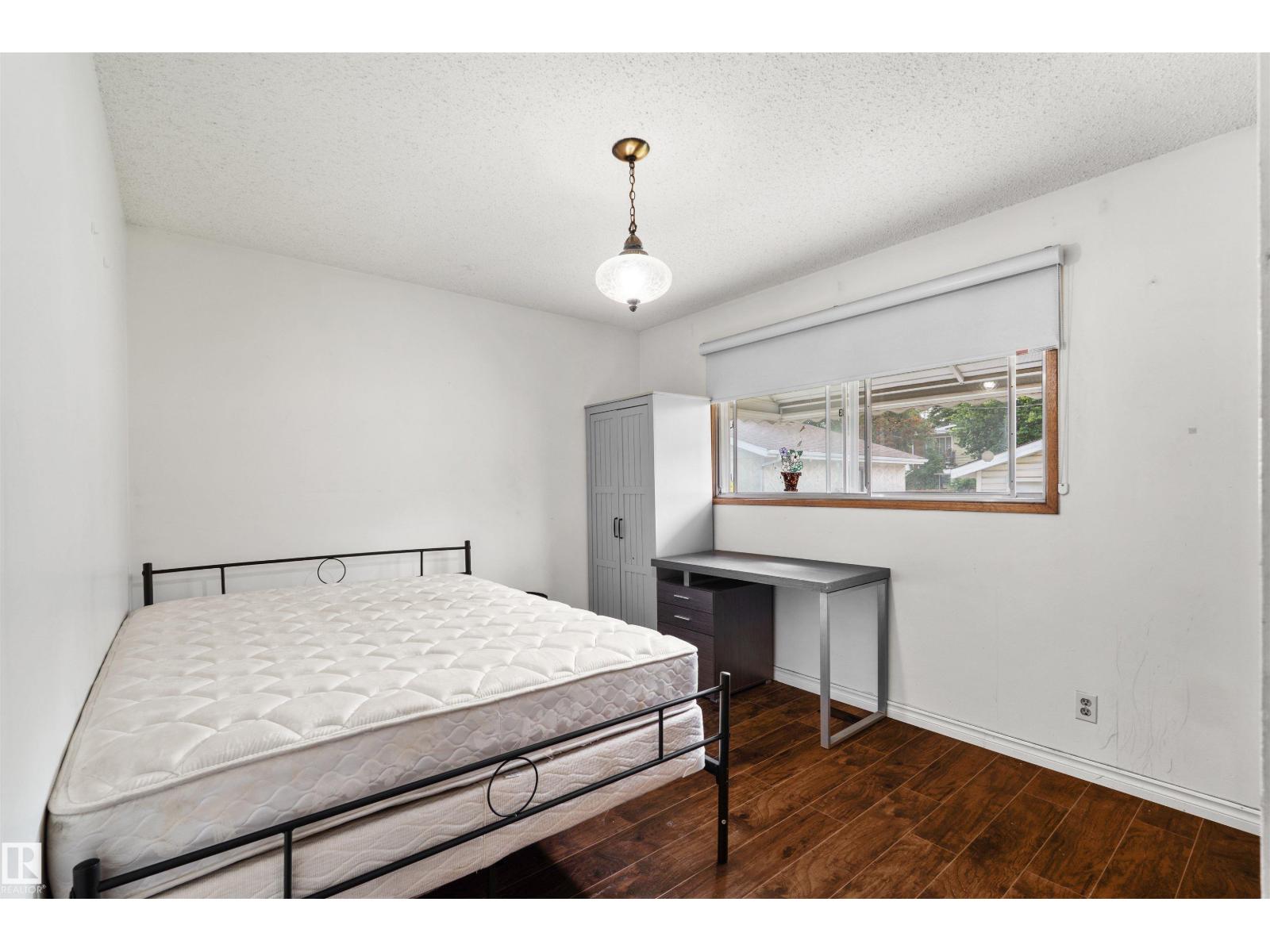 8723 81 AV NW - Image 14