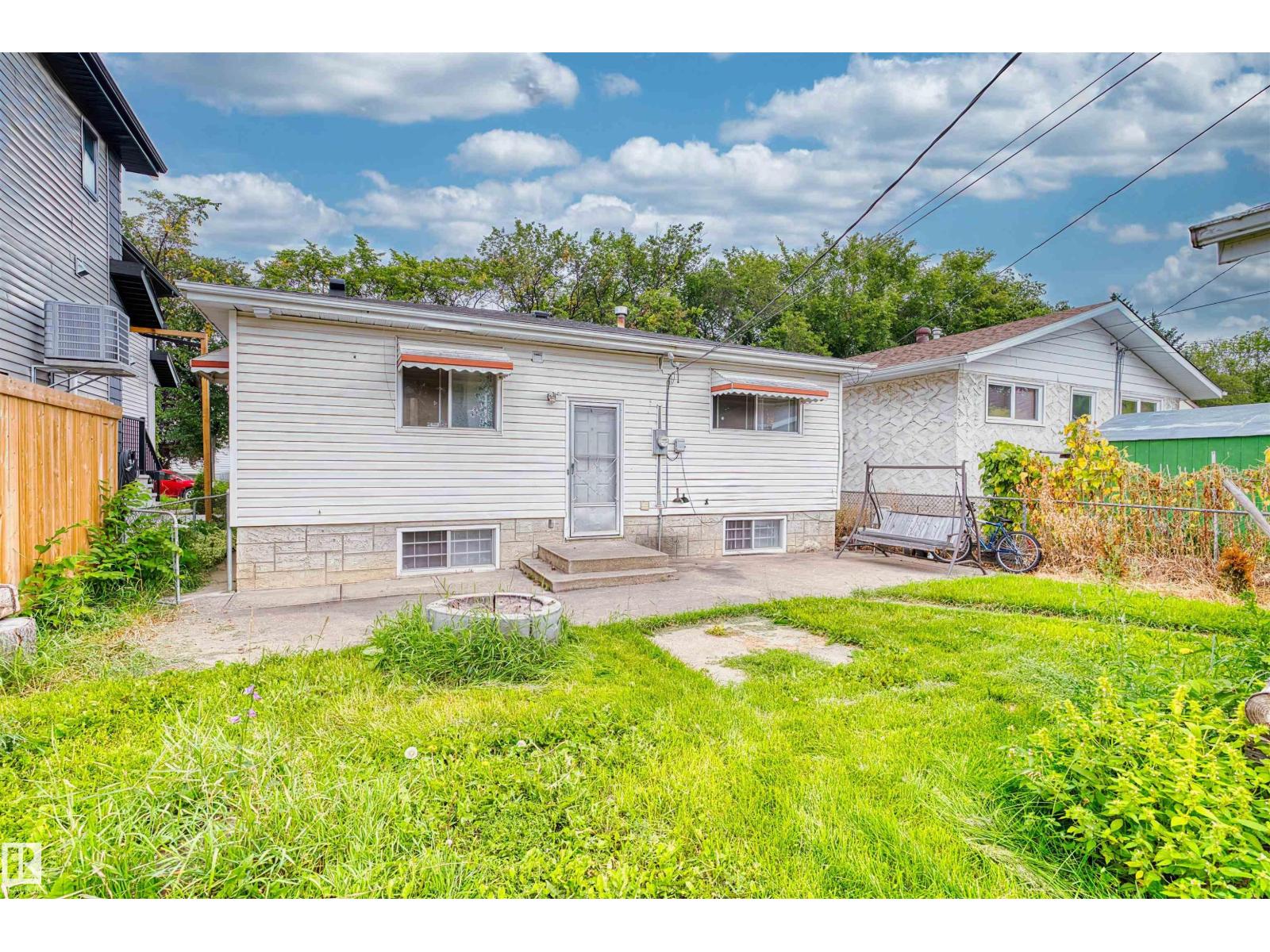 8723 81 AV NW - Image 27