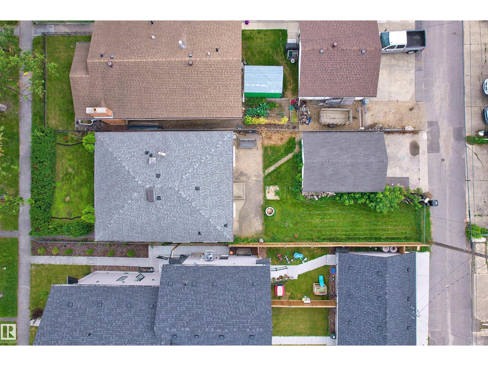 8723 81 AV NW - Image 31