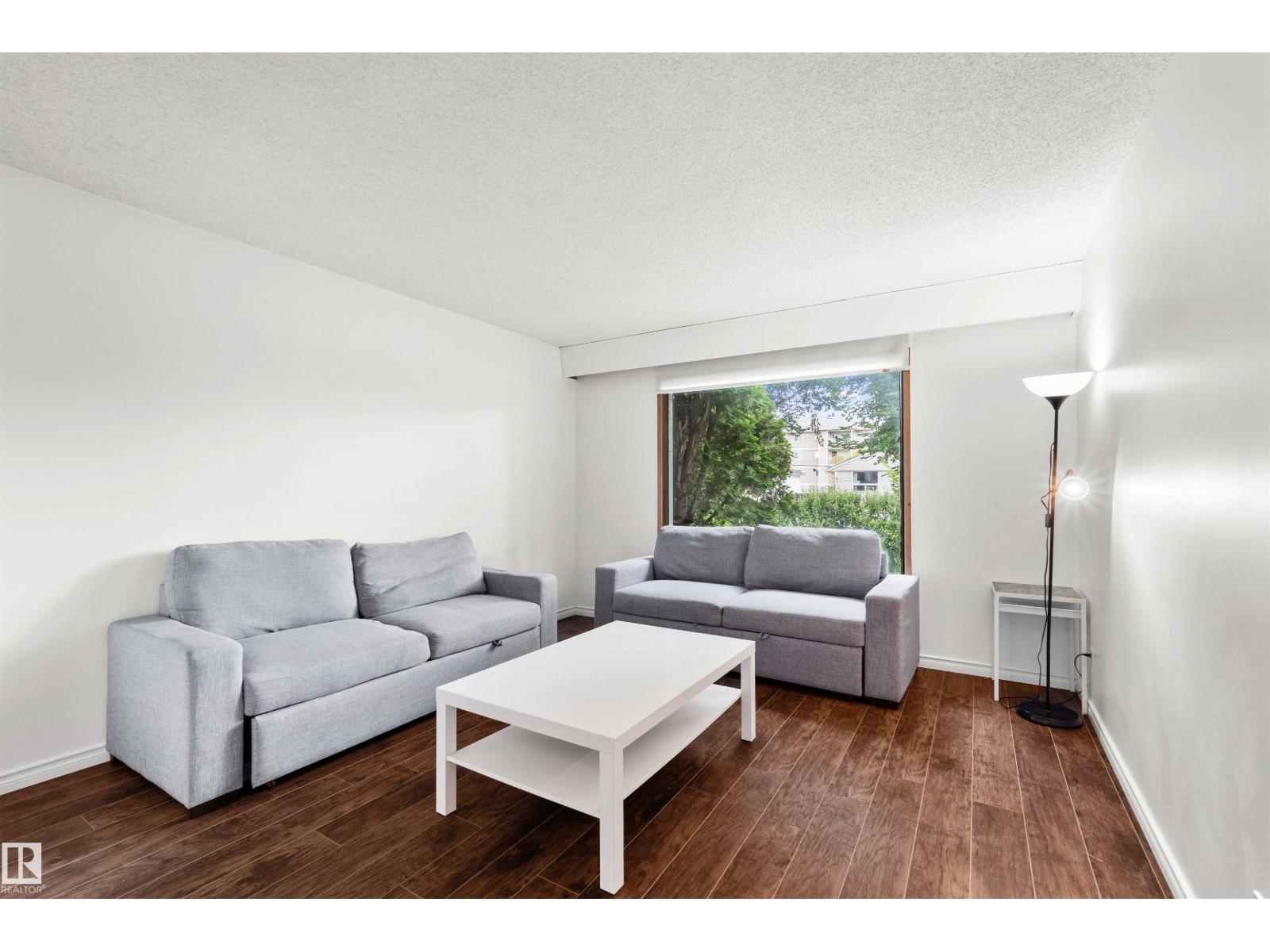 8723 81 AV NW - 4