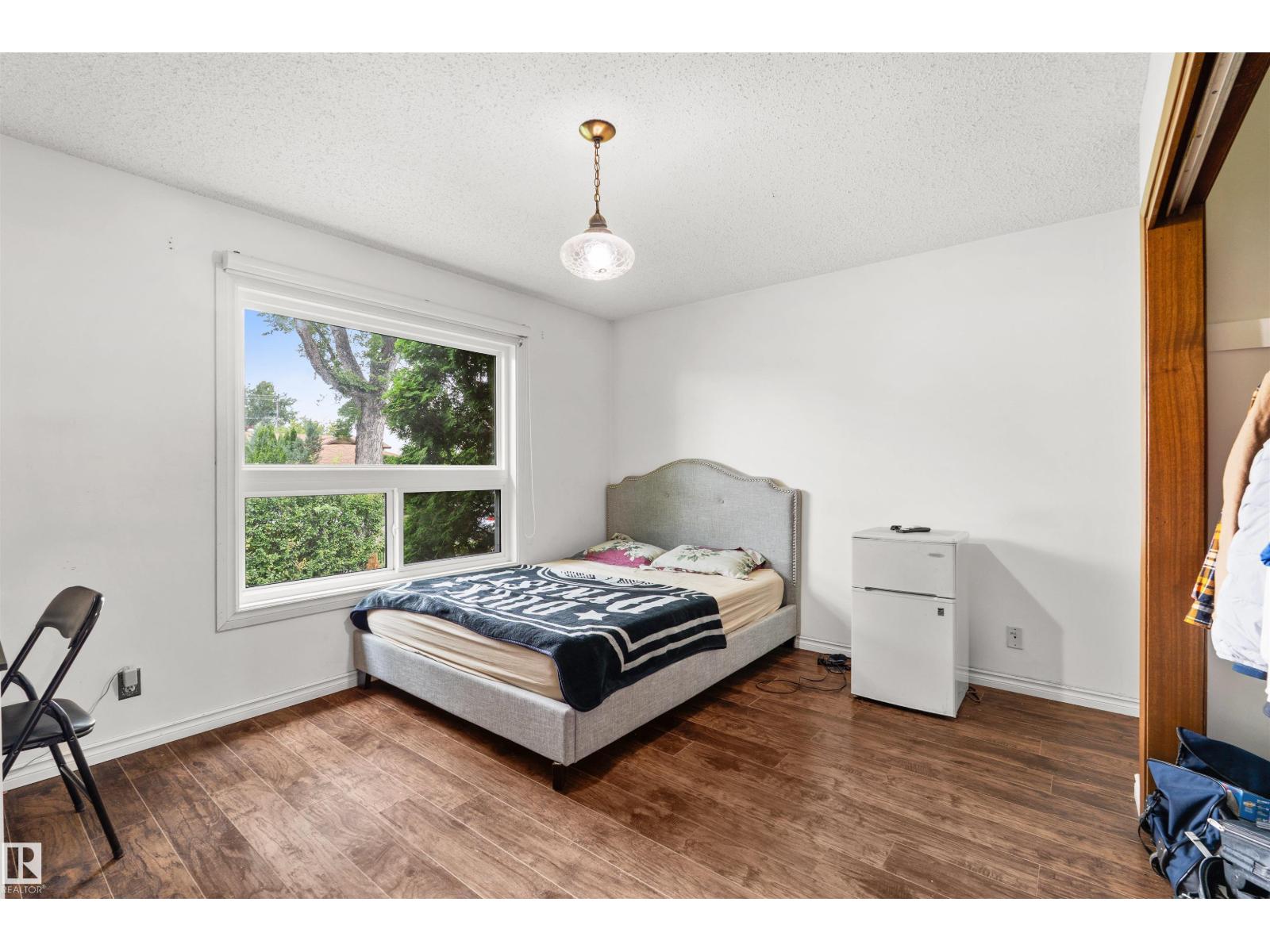 8723 81 AV NW - Image 9
