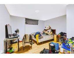 8723 81 Av Nw, Edmonton, AB T6C0W5 Photo 17