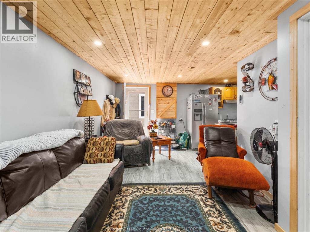 343 County Rd 14 - Image 36