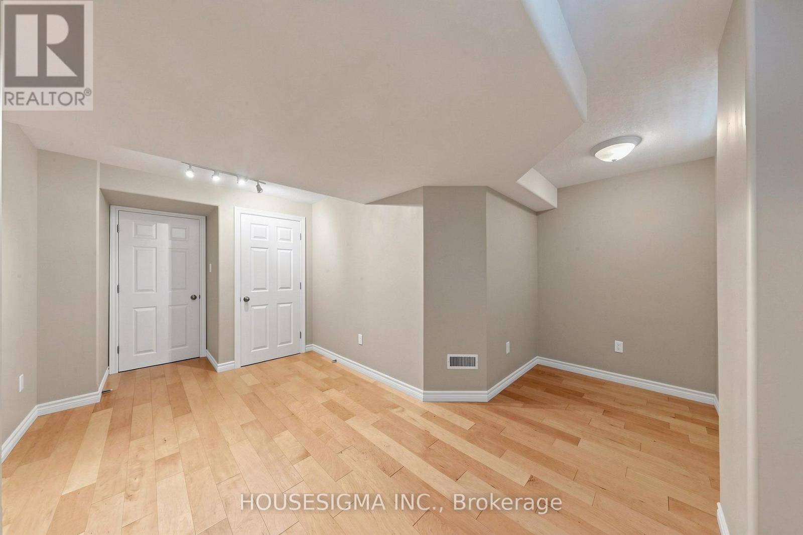 35 AUBURN COURT - Image 39