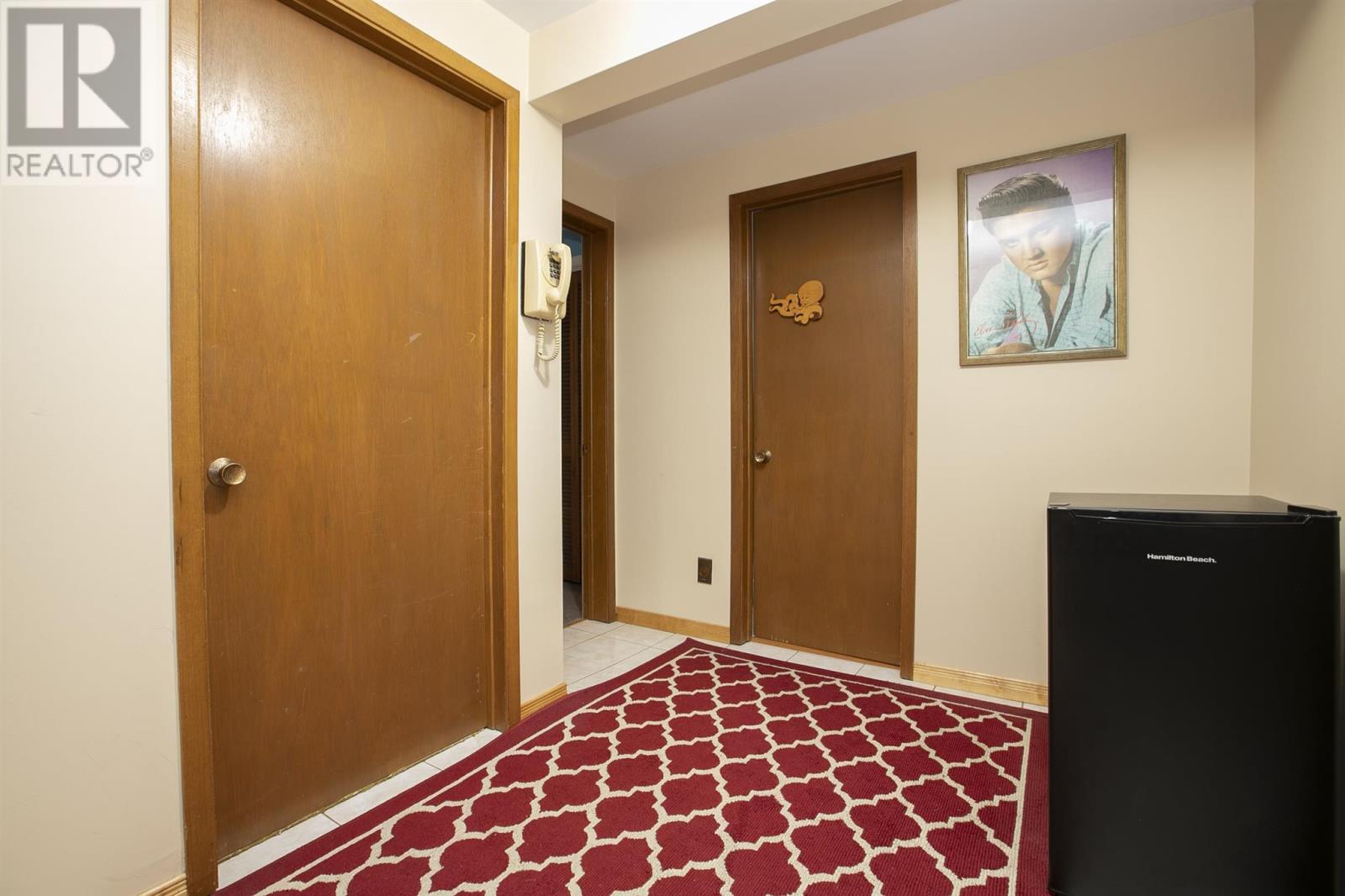 52 Danby RD - Image 41