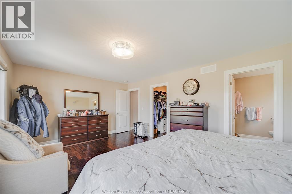 3072 TROUP CRESCENT - Image 16