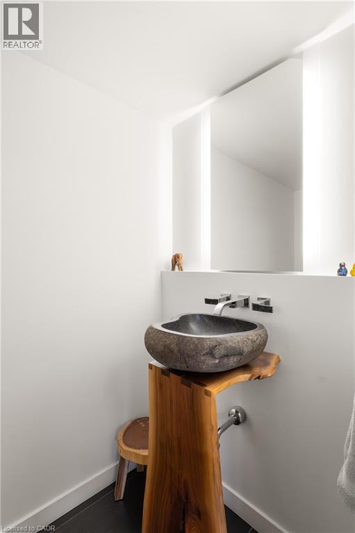 29 TALLWOOD Drive - Image 22
