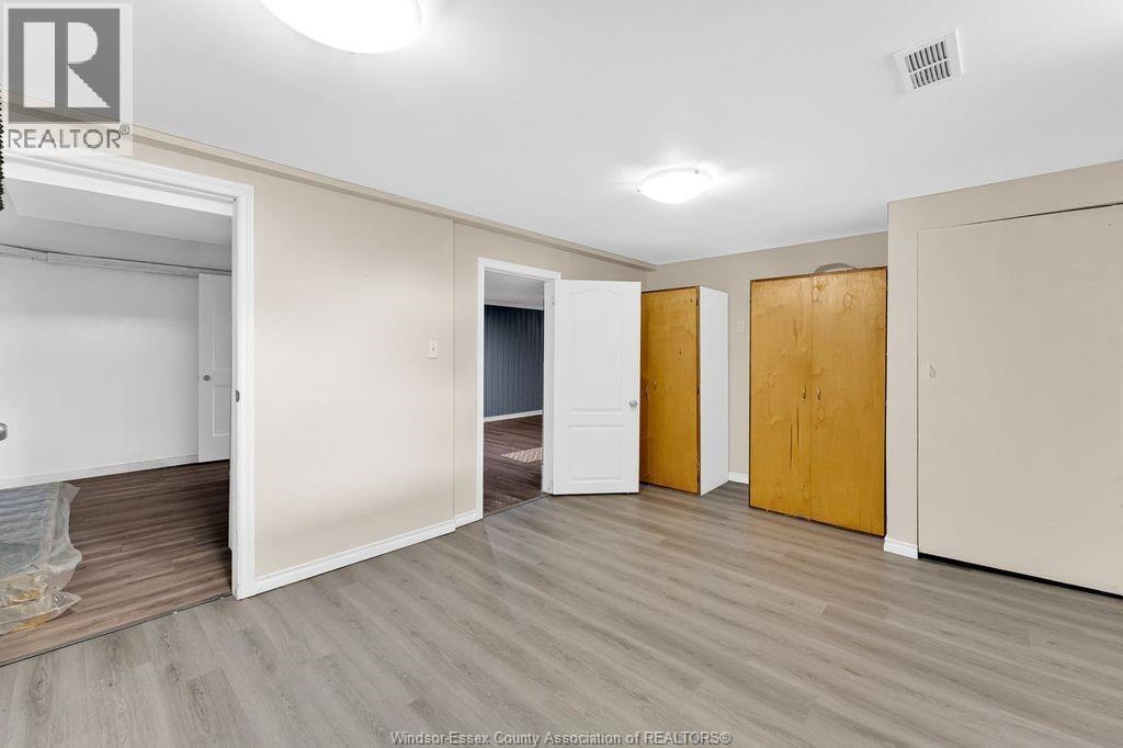 3150 FOREST GLADE - Image 24