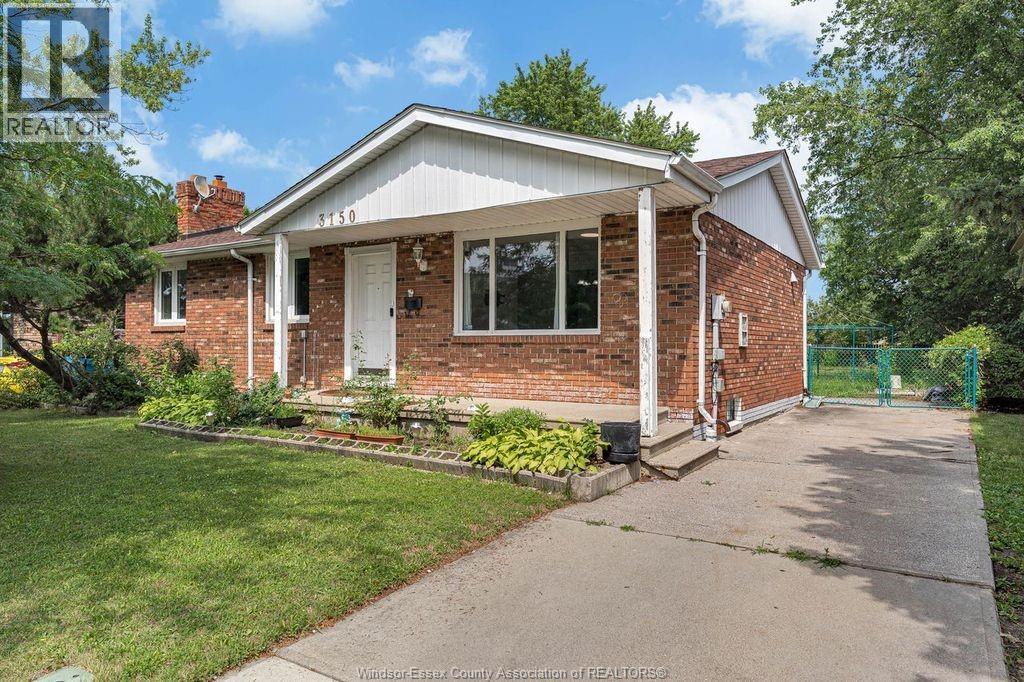 3150 FOREST GLADE - 3