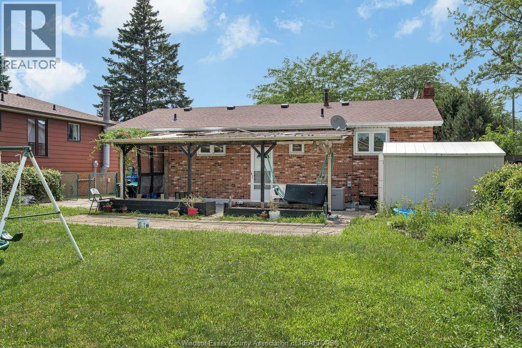 3150 FOREST GLADE - Image 8