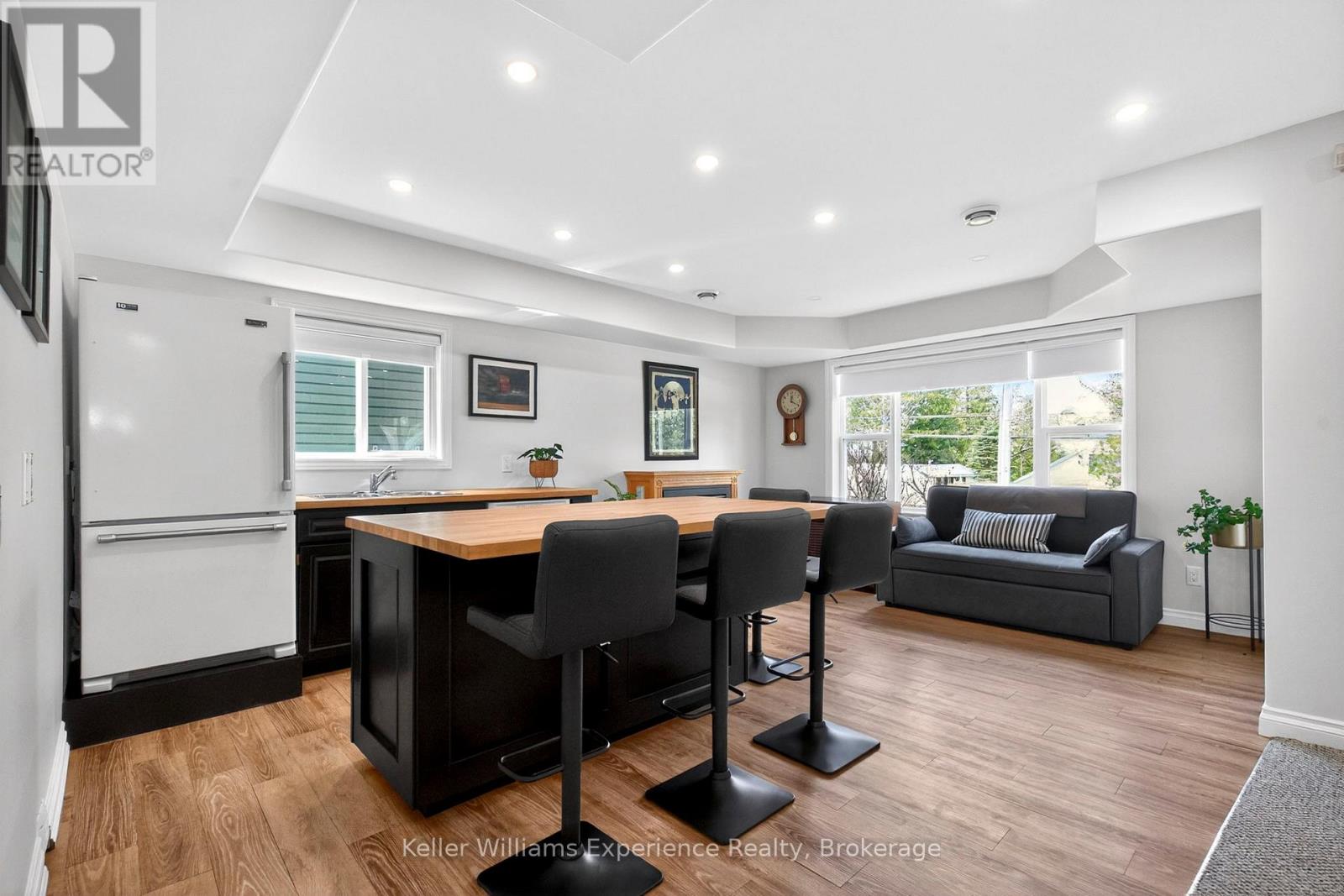 75 HOYT AVENUE - Image 13