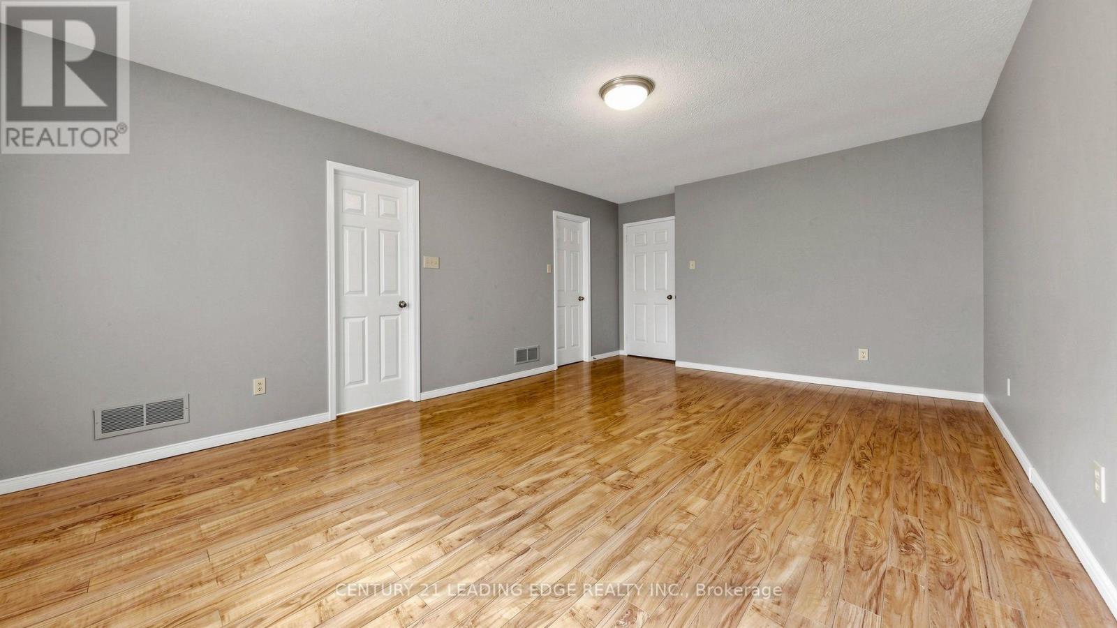 9 COATES CRESCENT - 23