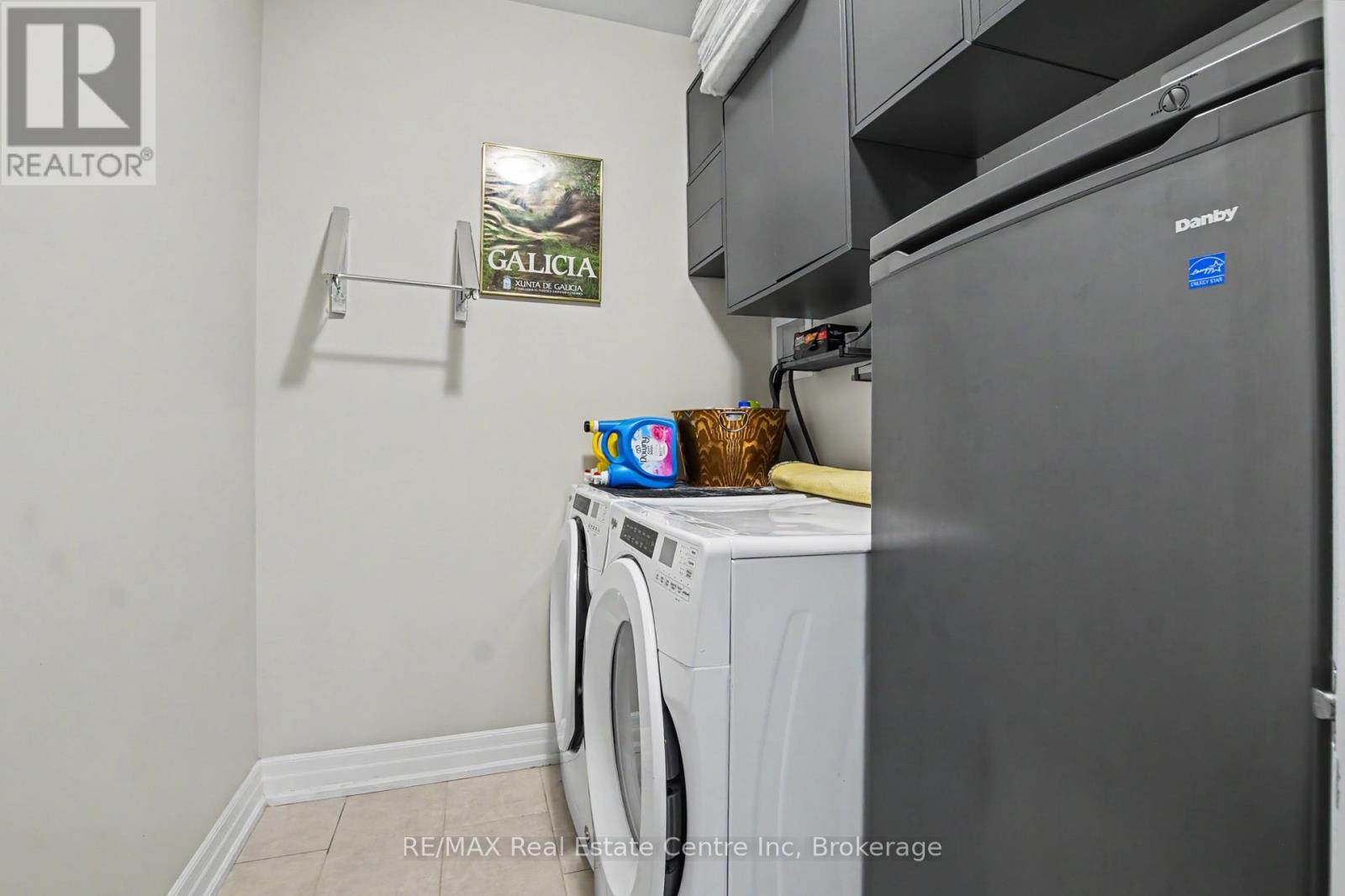 #401 1878 GORDON STREET - Image 20
