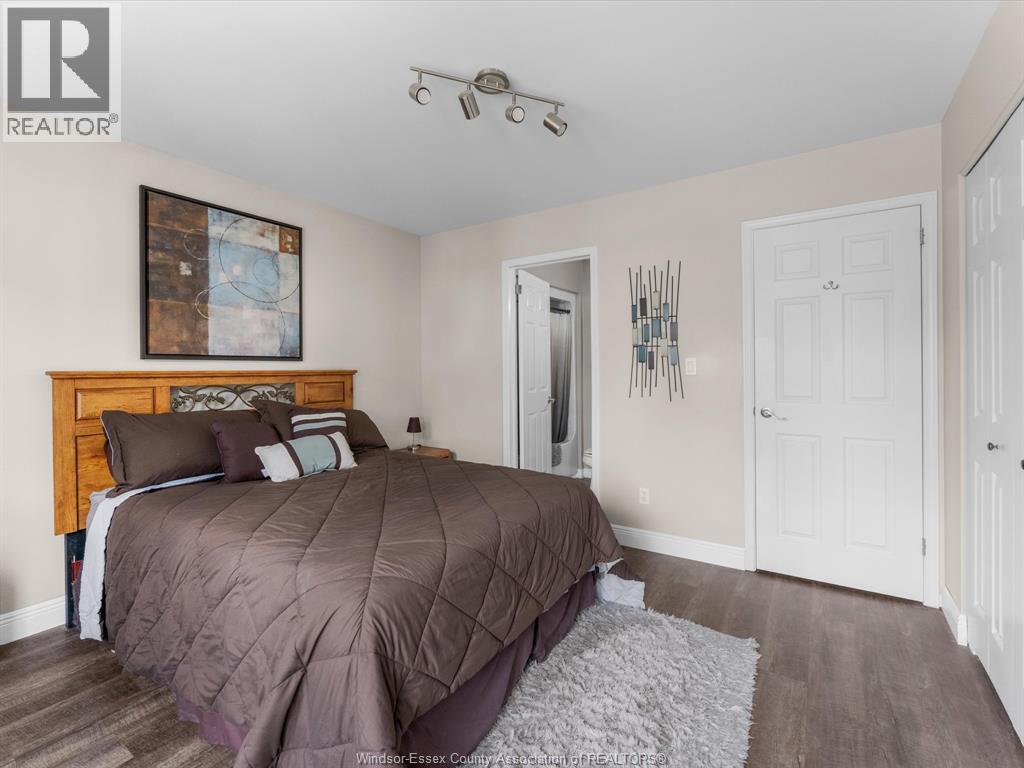 18 Kirk - Image 14