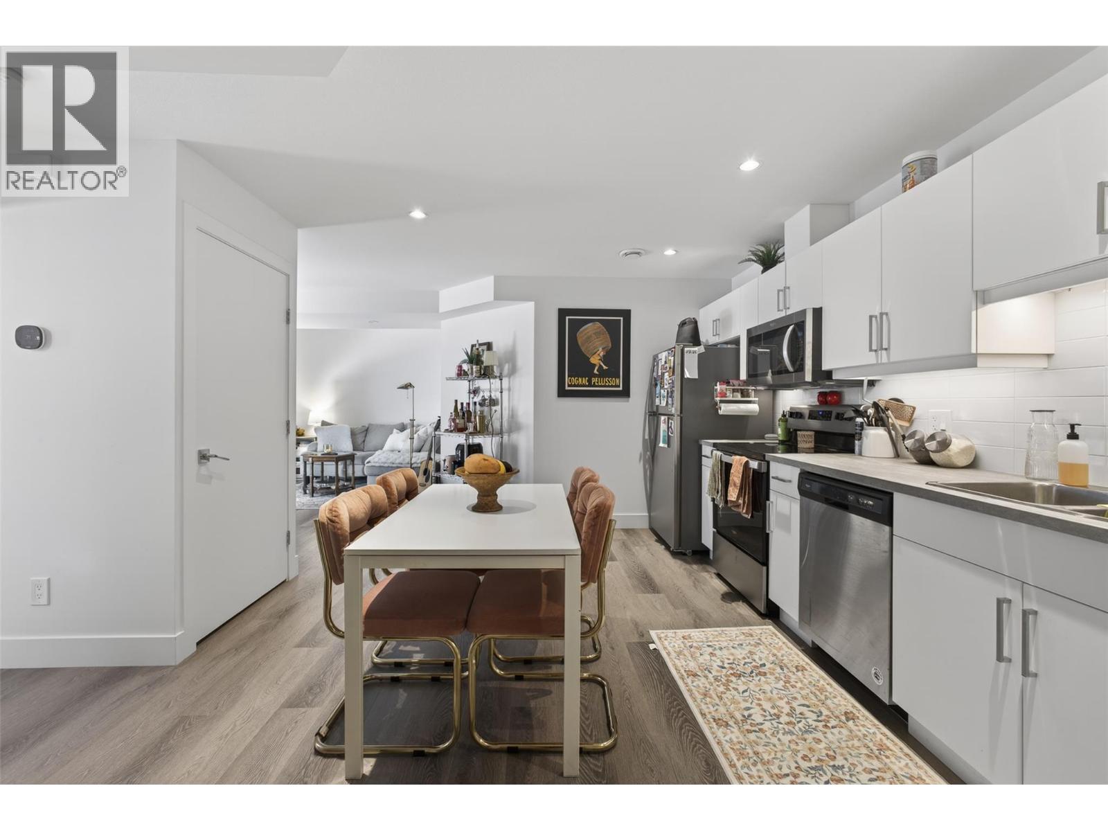 1265 Ponds Avenue - 70