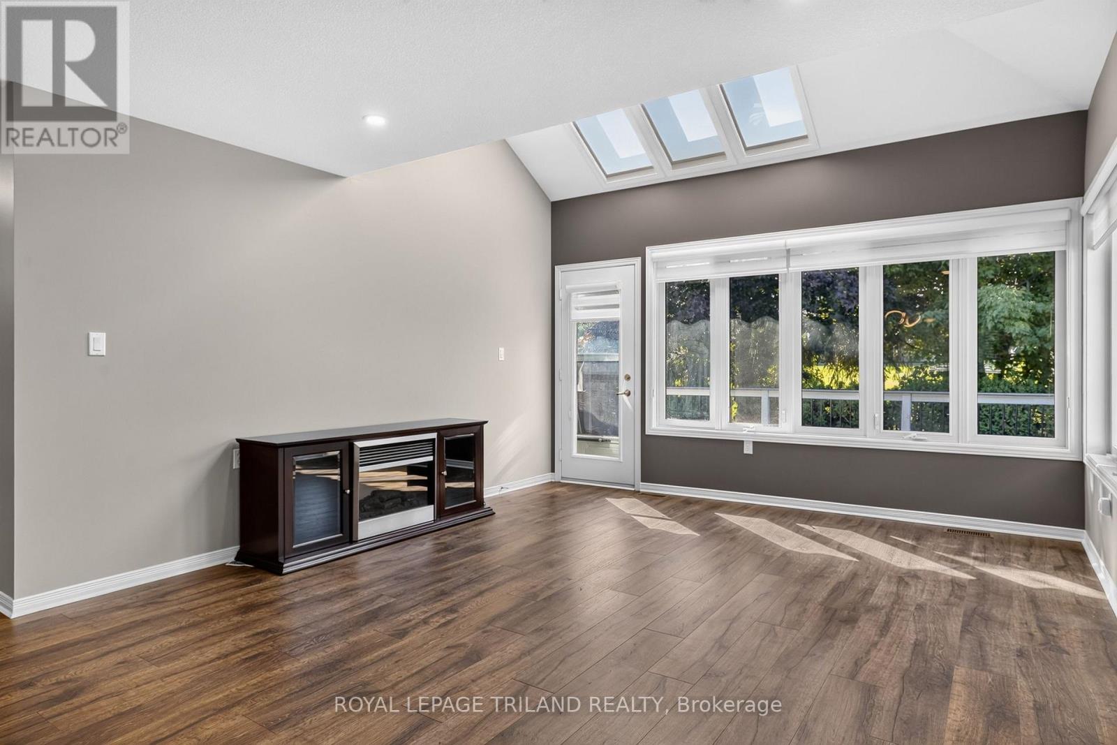52 ILDERBROOK CIRCLE - Image 12