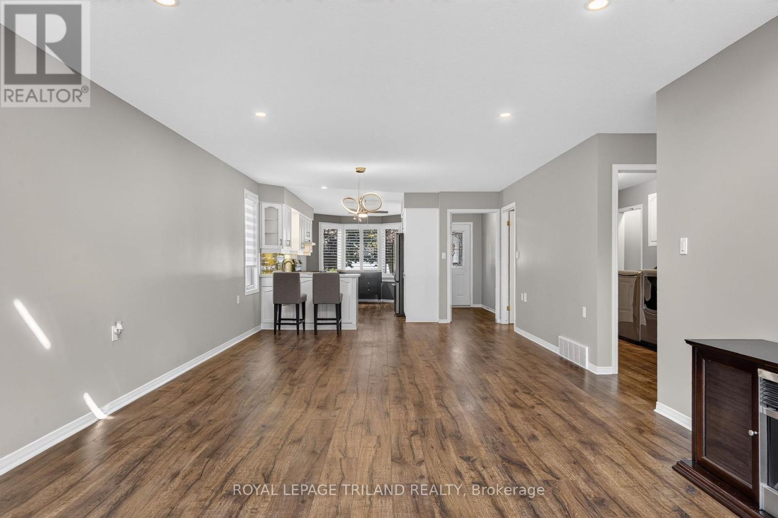 52 ILDERBROOK CIRCLE - 13