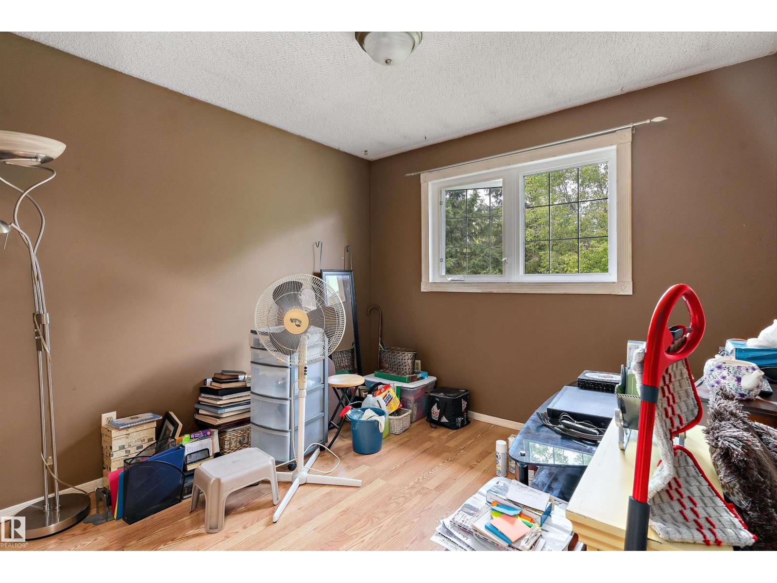 #37 53431 RGE ROAD 221 - 22