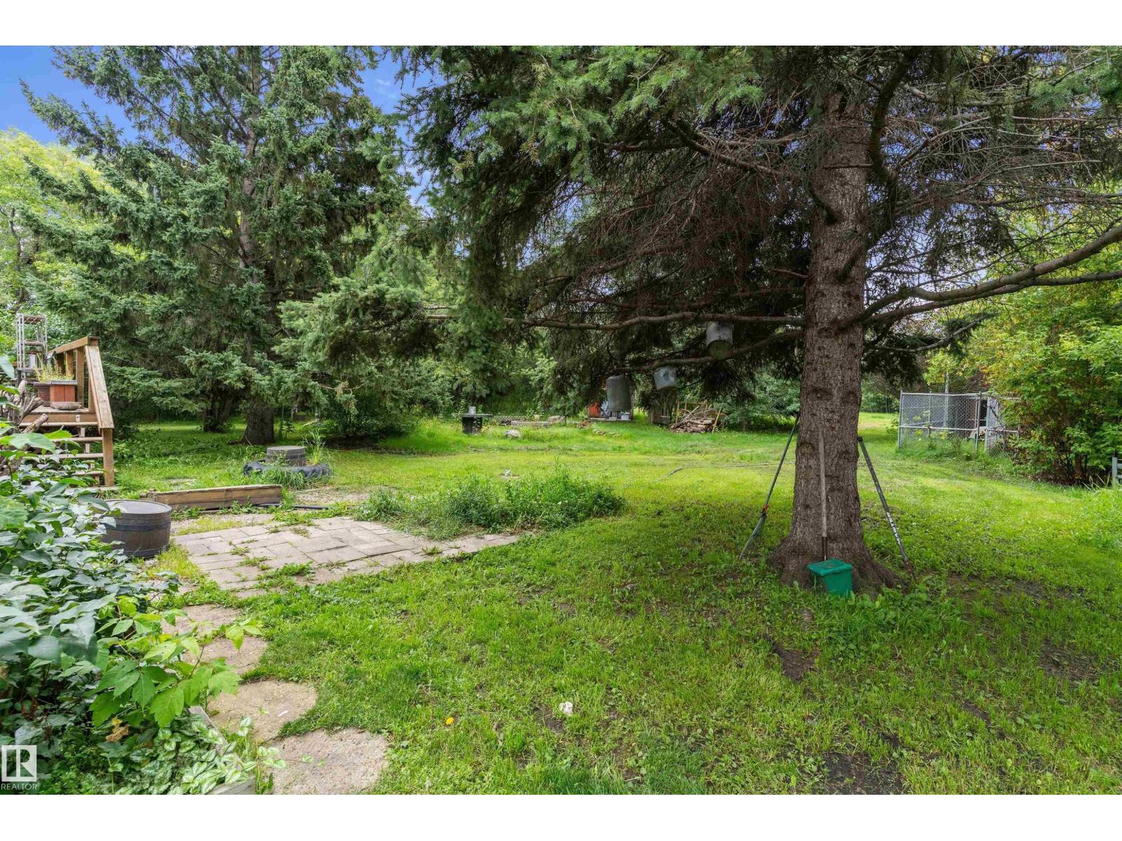 #37 53431 RGE ROAD 221 - 5