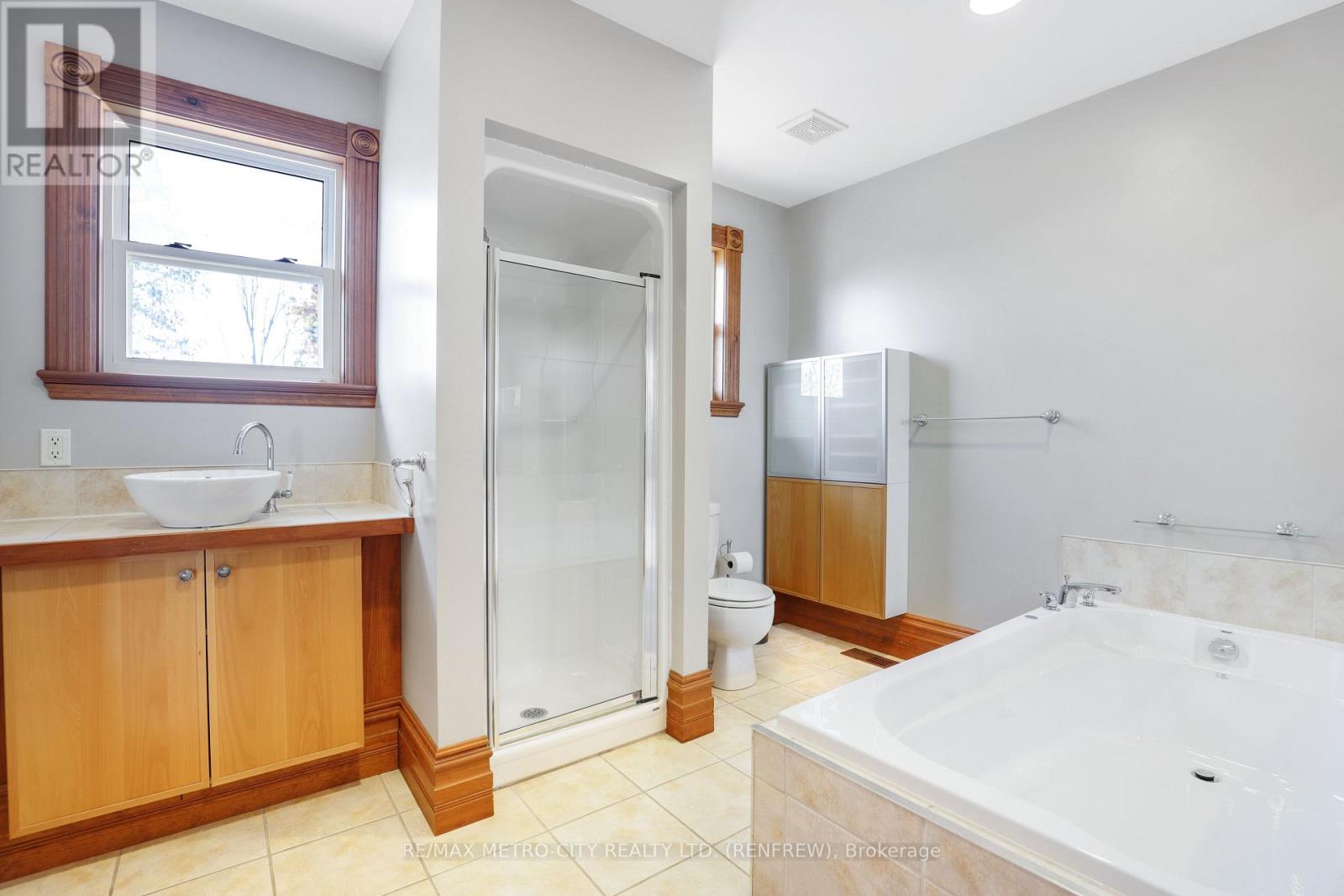 94 ARGYLE STREET N - Image 29