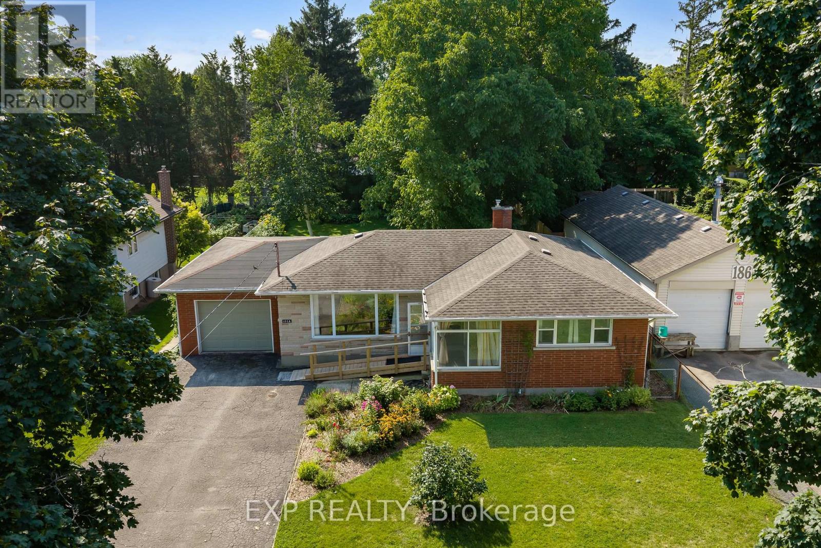 186A LAKESHORE ROAD - 1